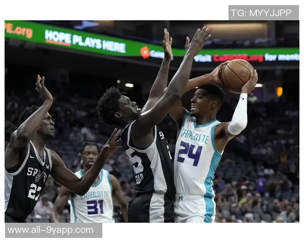 布兰登米勒下半场发力18分助球队逆转胜利展现出色状态 布兰登米勒下半场发力18分助球队逆转胜利展现出色状态