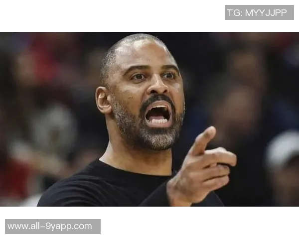 乌度卡强调KD需提升无球战术表现并积极跑动以增强球队进攻效率